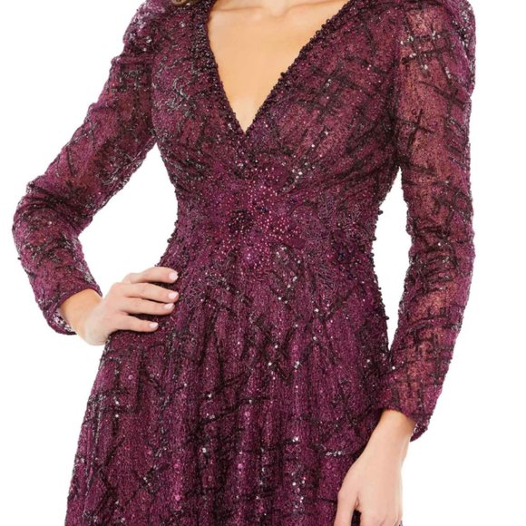 MAC DUGGAL EMBELLISHED V-NECK LONG SLEEVE A-LINE PLUM GOWN sz 12 - Picture 3 of 6